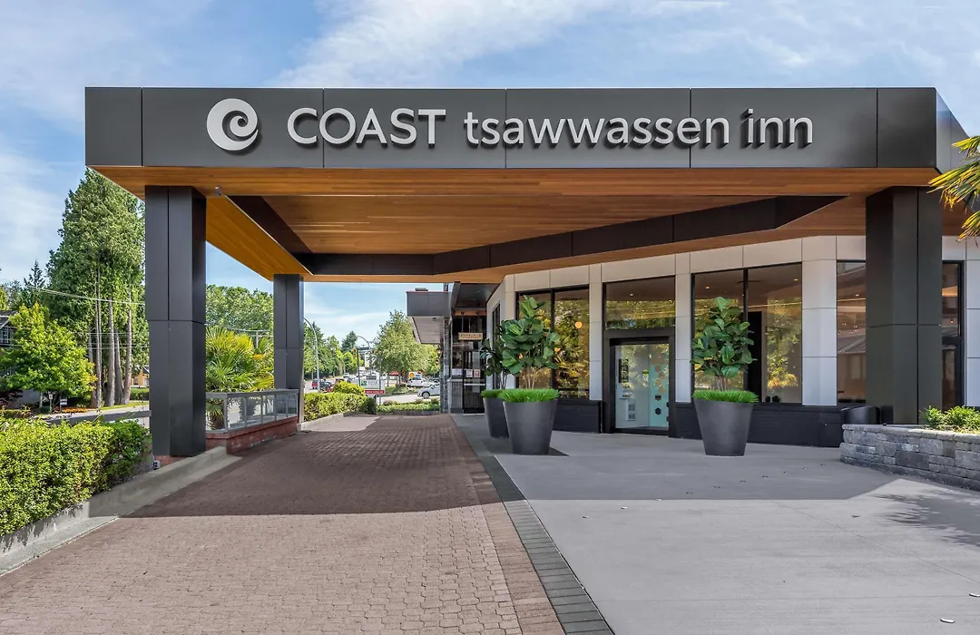 Coast Tsawwassen Inn-1