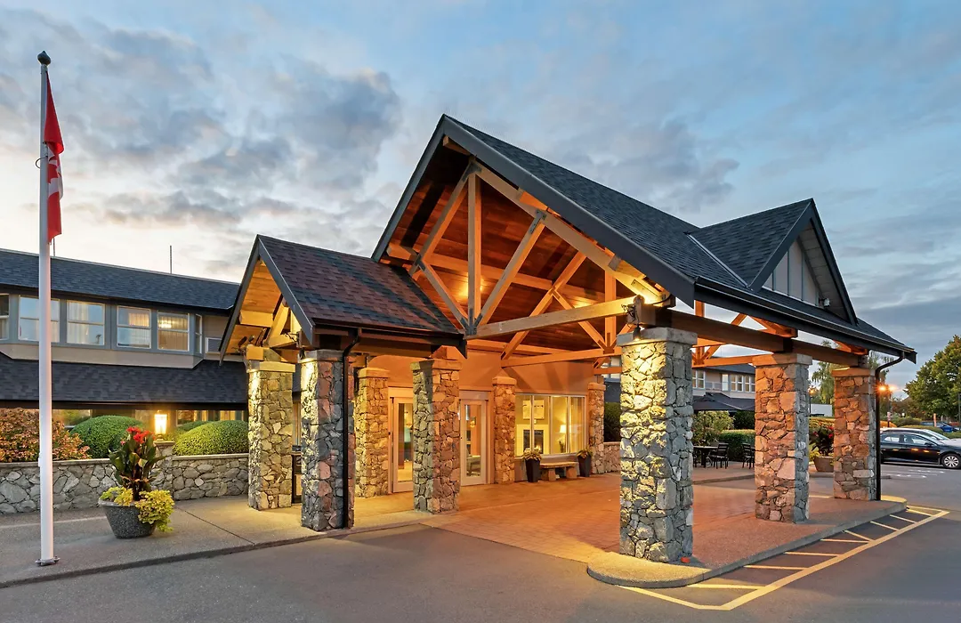Best Western Plus Emerald Isle Hotel-1