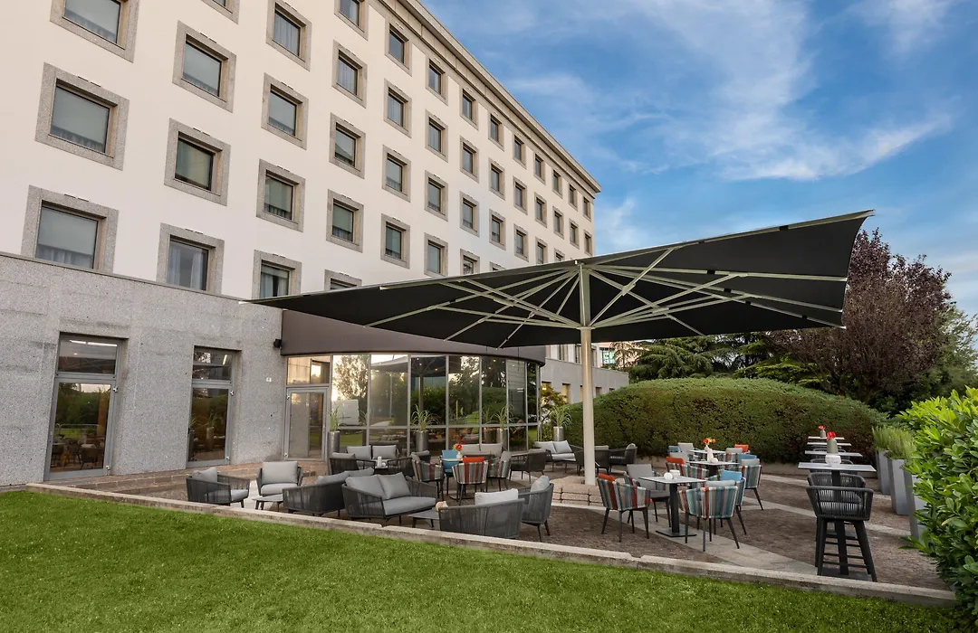 Leonardo Hotel Verona-1