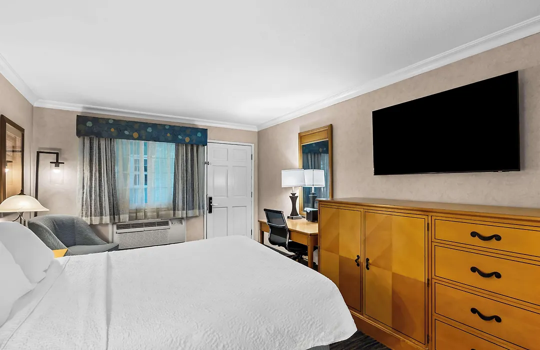 Best Western University Lodge-1
