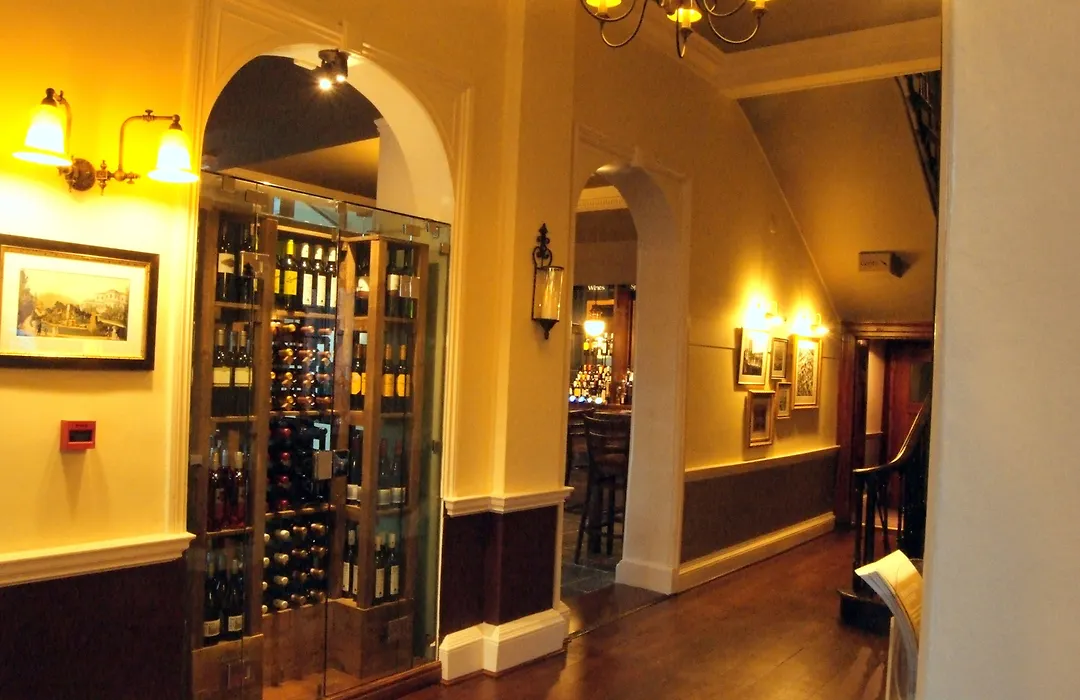 Manor Hotel By Greene King Inns-1