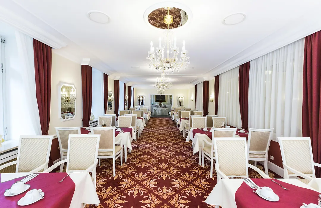 HELIOPARK Bad Hotel Zum Hirsch-1