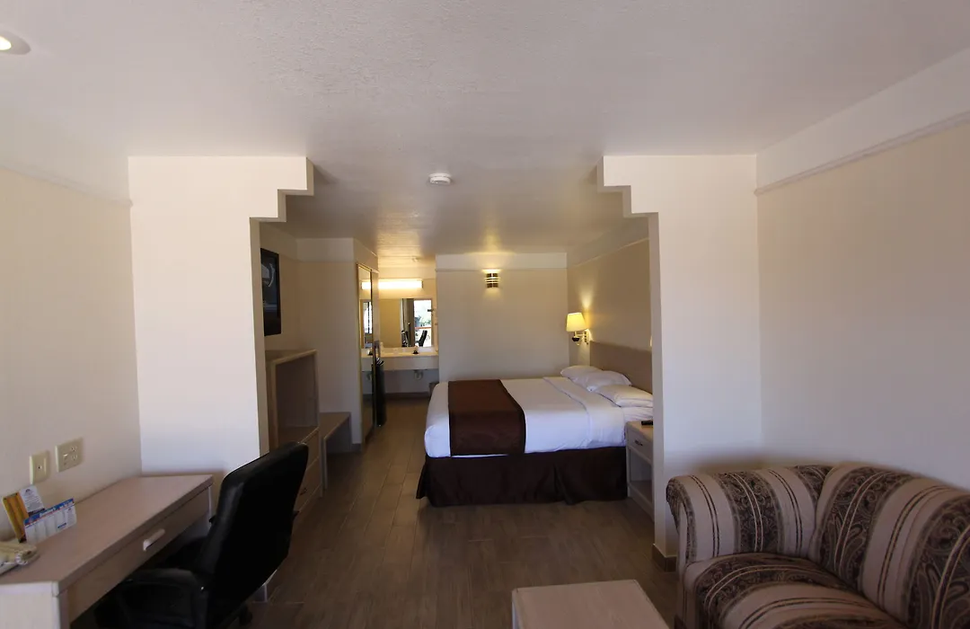 Texas Inn & Suites Pharr/San Juan-1