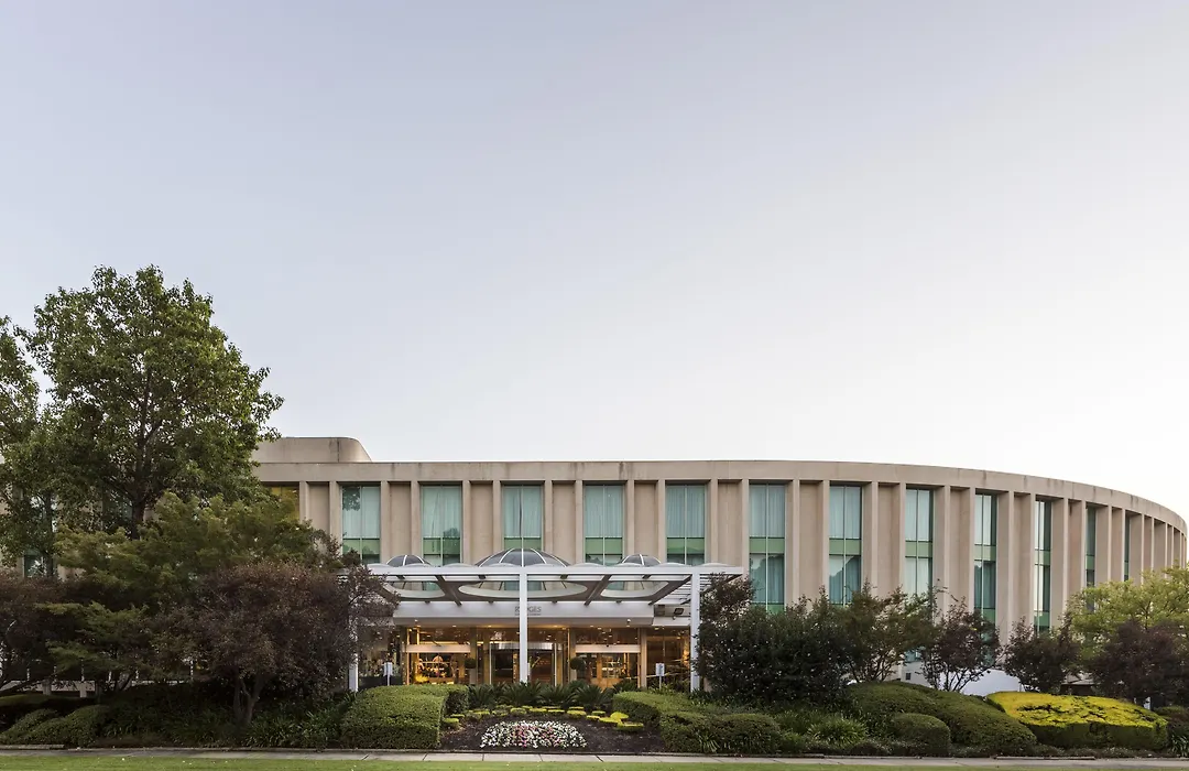 Rydges Canberra-1