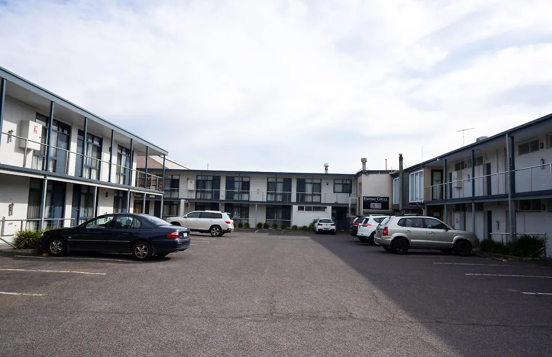 Admiralty Inn-1