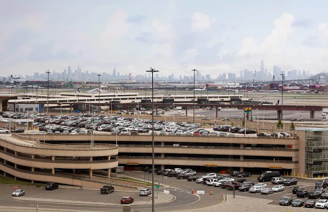 Newark Liberty International Airport Marriott-1