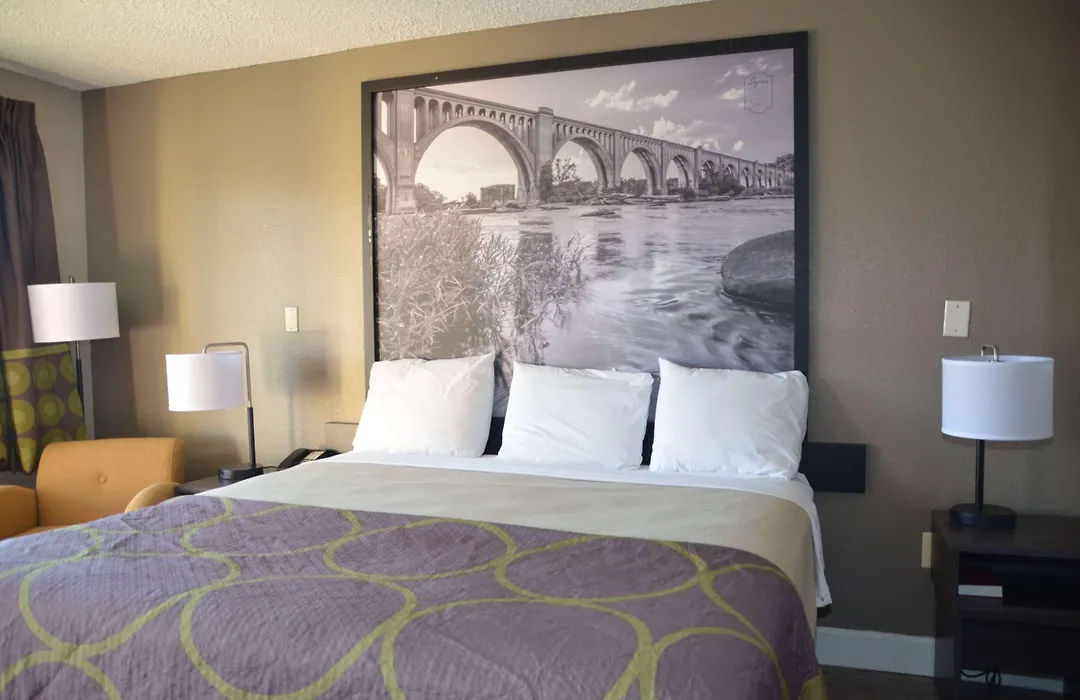 Super 8 By Wyndham Fredericksburg-1