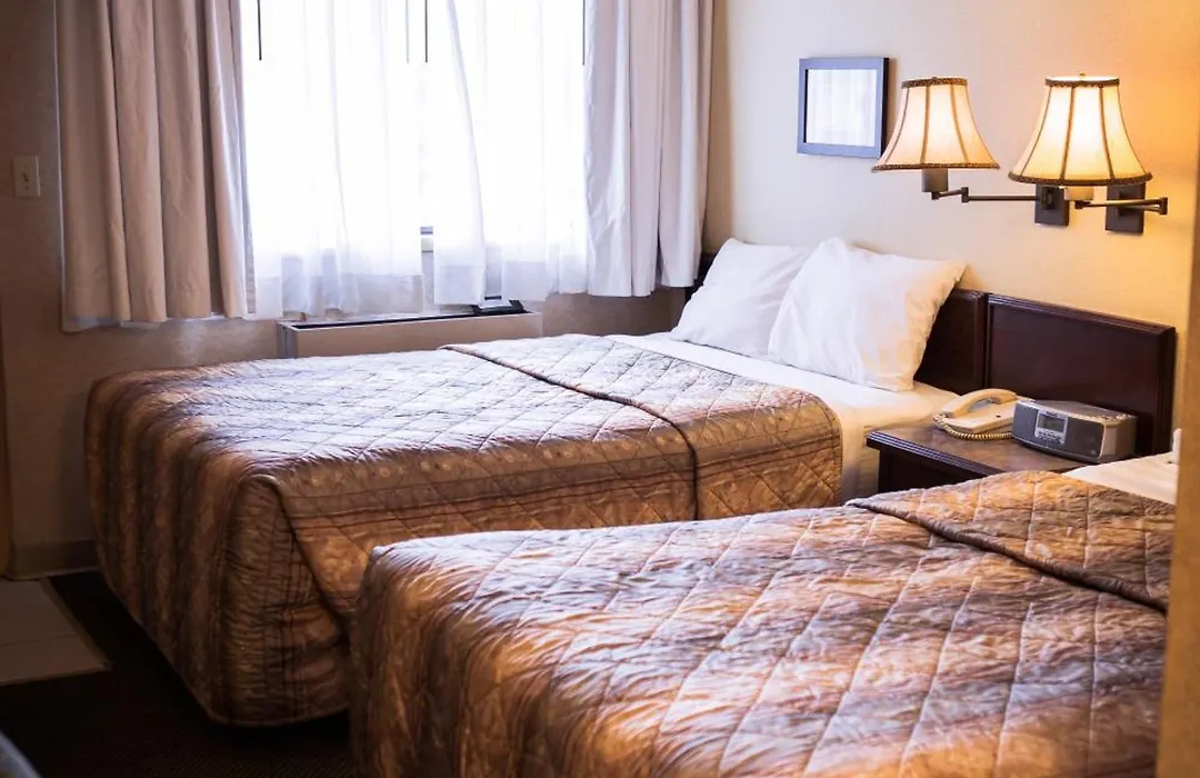 Langley Hwy Hotel-1