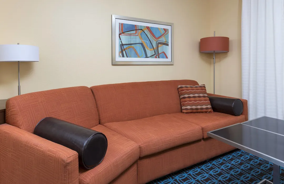 Fairfield Inn & Suites By Marriott Galesburg-1