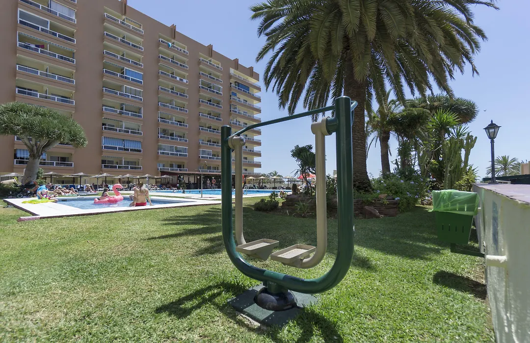 Hotel Apartamentos Pyr Fuengirola-1
