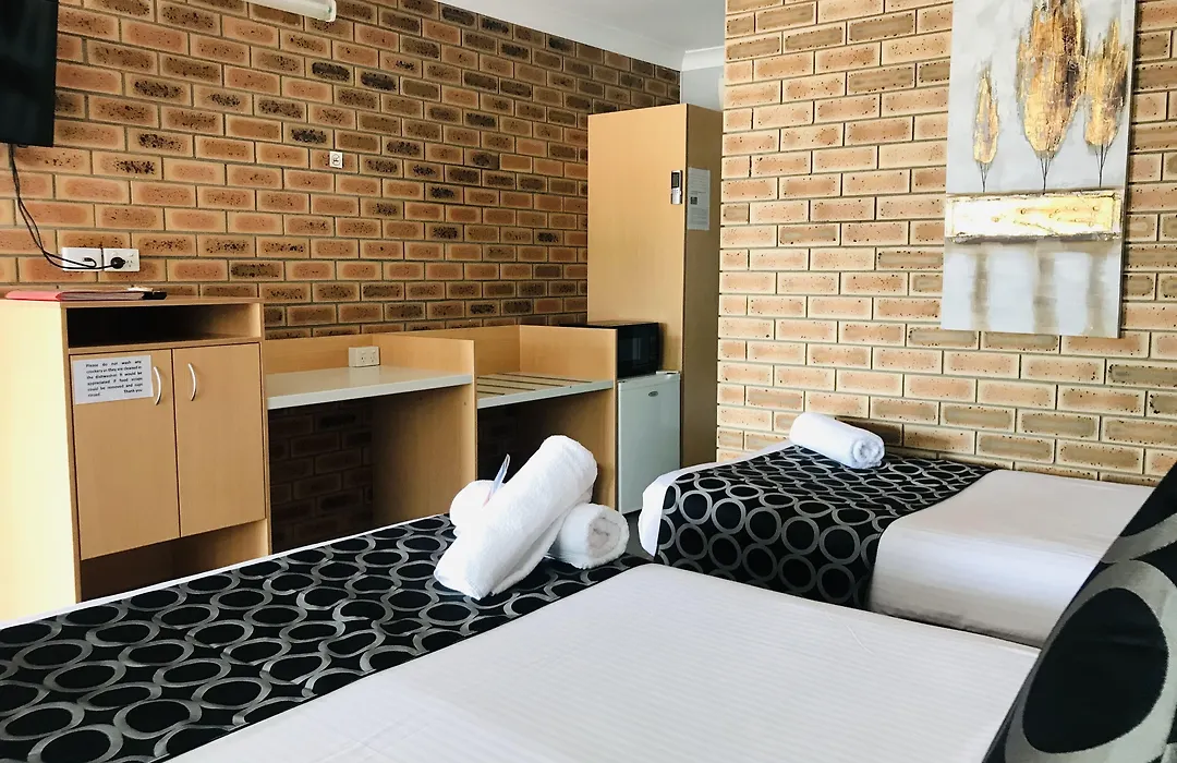 Jumbuck Motor Inn-1