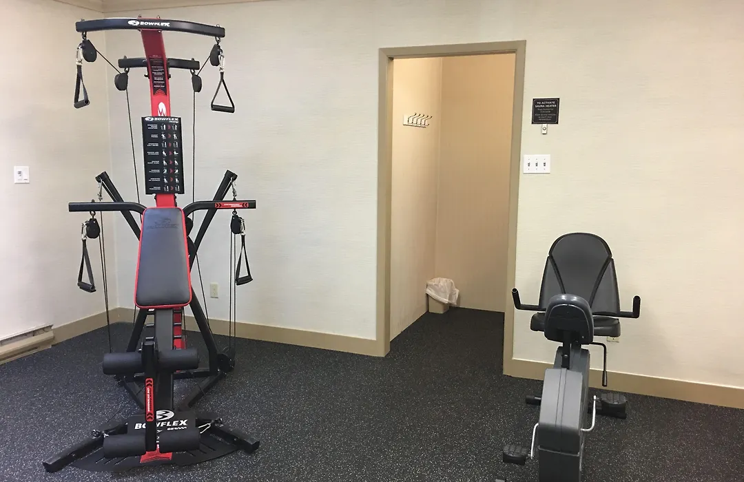 Days Inn & Suites By Wyndham Sault Ste. Marie On-1