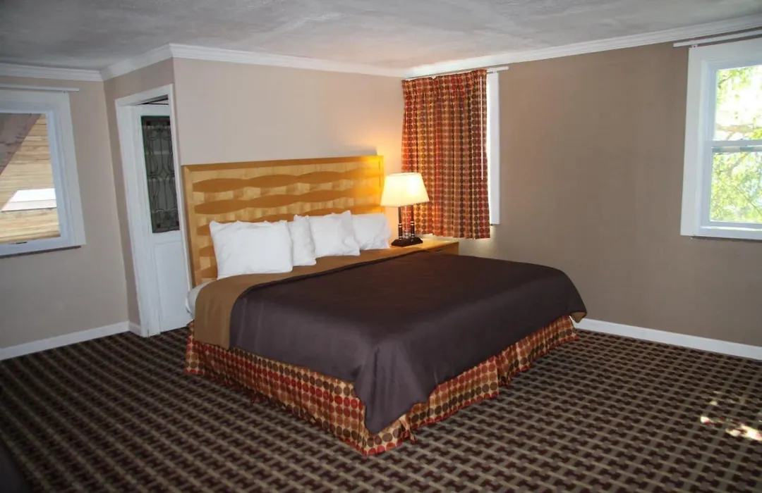 Cape Cod Inn-1