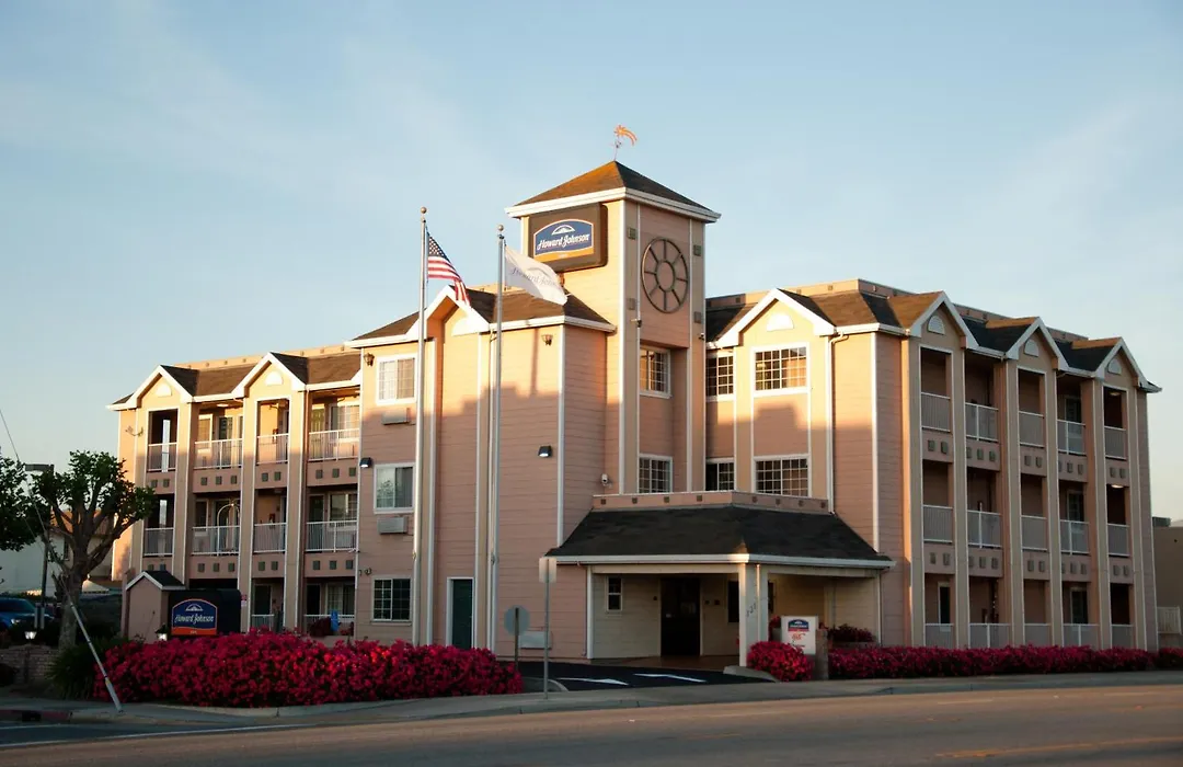 Howard Johnson By Wyndham Salinas-1