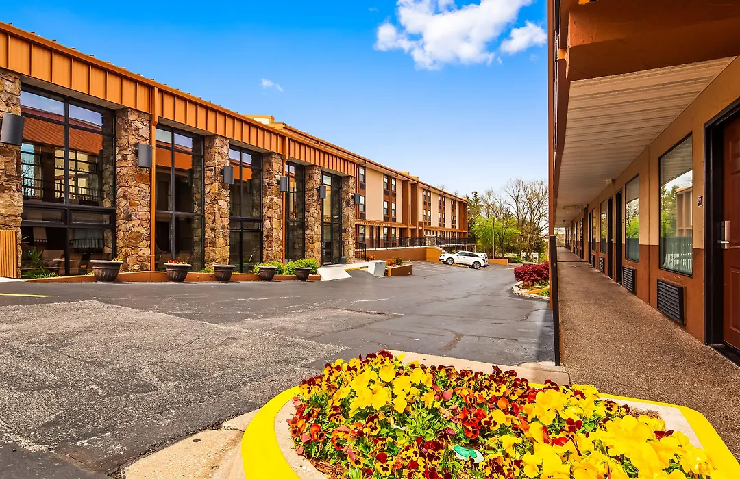 Best Western Center Pointe Inn-1