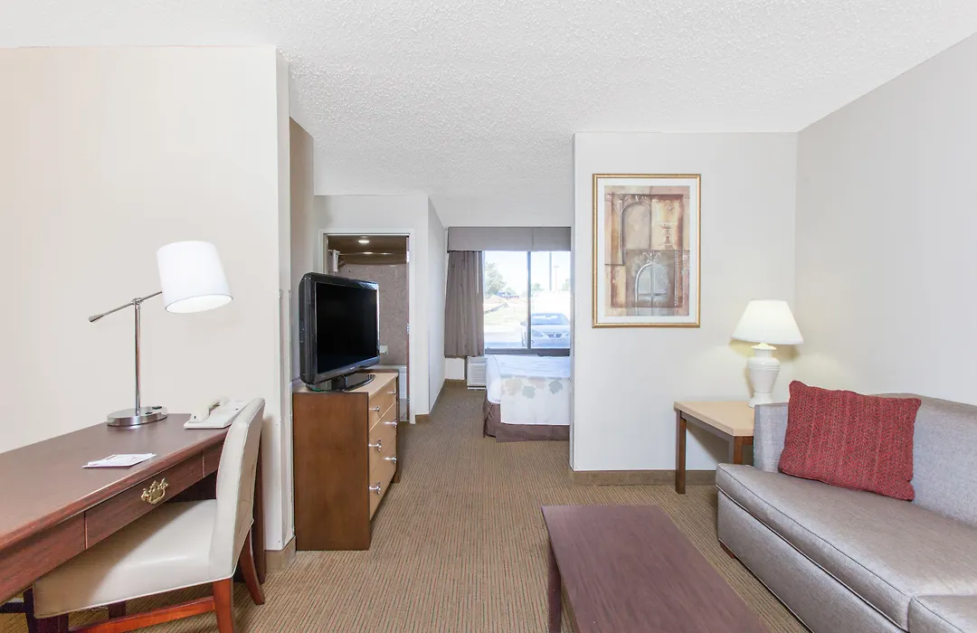 Hawthorn Suites Midwest City-1