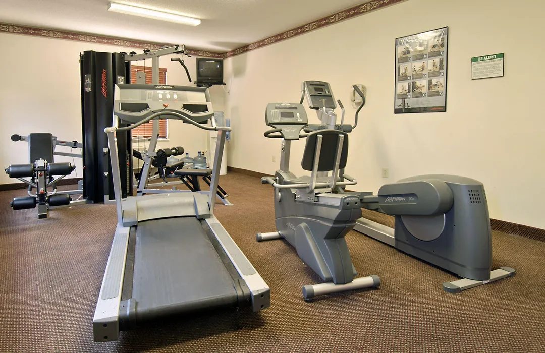 Days Inn & Suites By Wyndham Cherry Hill - Philadelphia-1