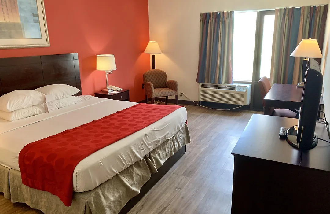 Ramada By Wyndham Newark/Wilmington-1
