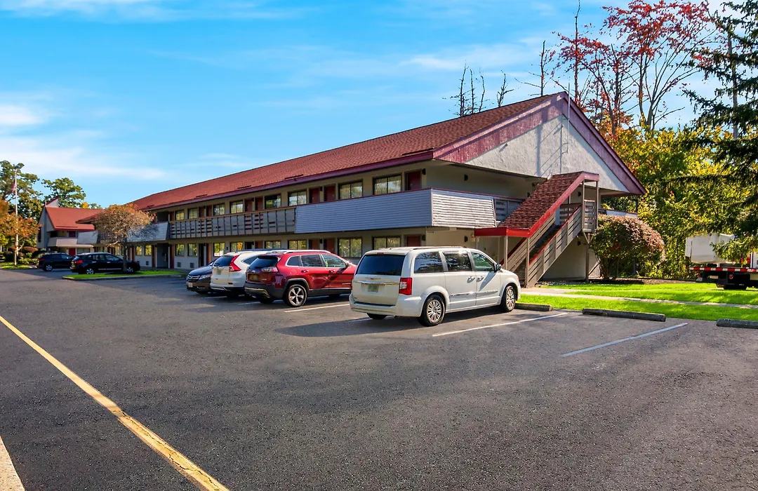 Red Roof Inn Salem-1