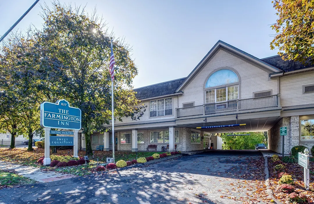 The Farmington Inn And Suites-1
