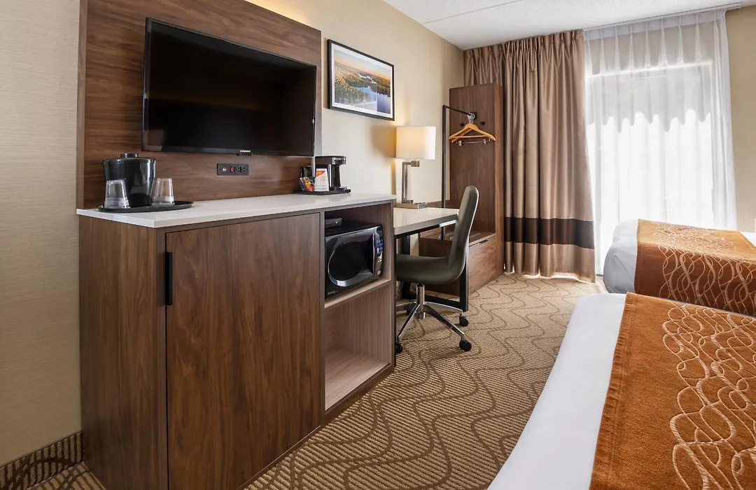 Comfort Inn Lakeshore-1