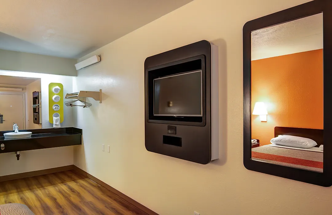 Economy Suites Springfield - Extended Stay-1