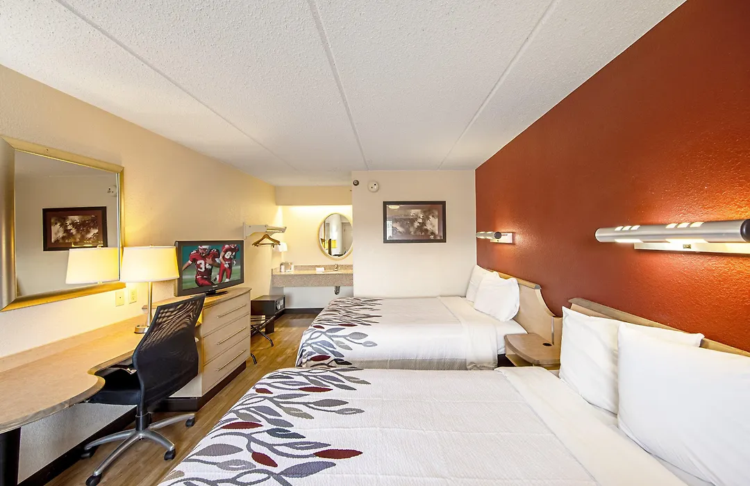 Red Roof Inn Greensboro Coliseum-1