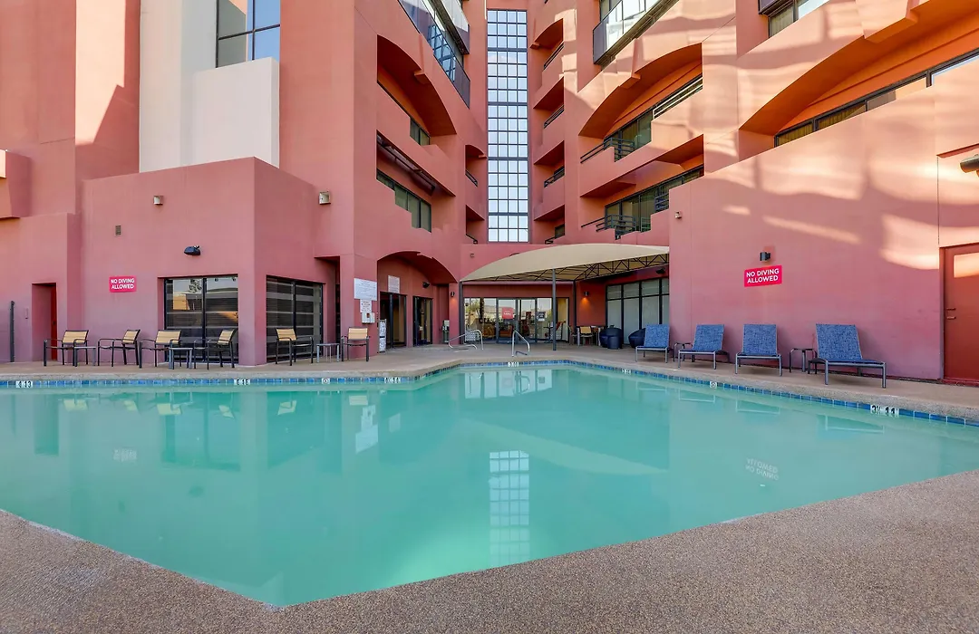Drury Inn & Suites Phoenix Airport-1