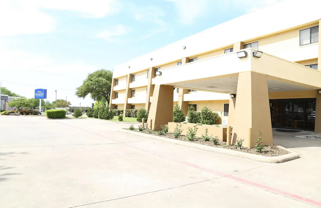 Baymont By Wyndham Plano-1