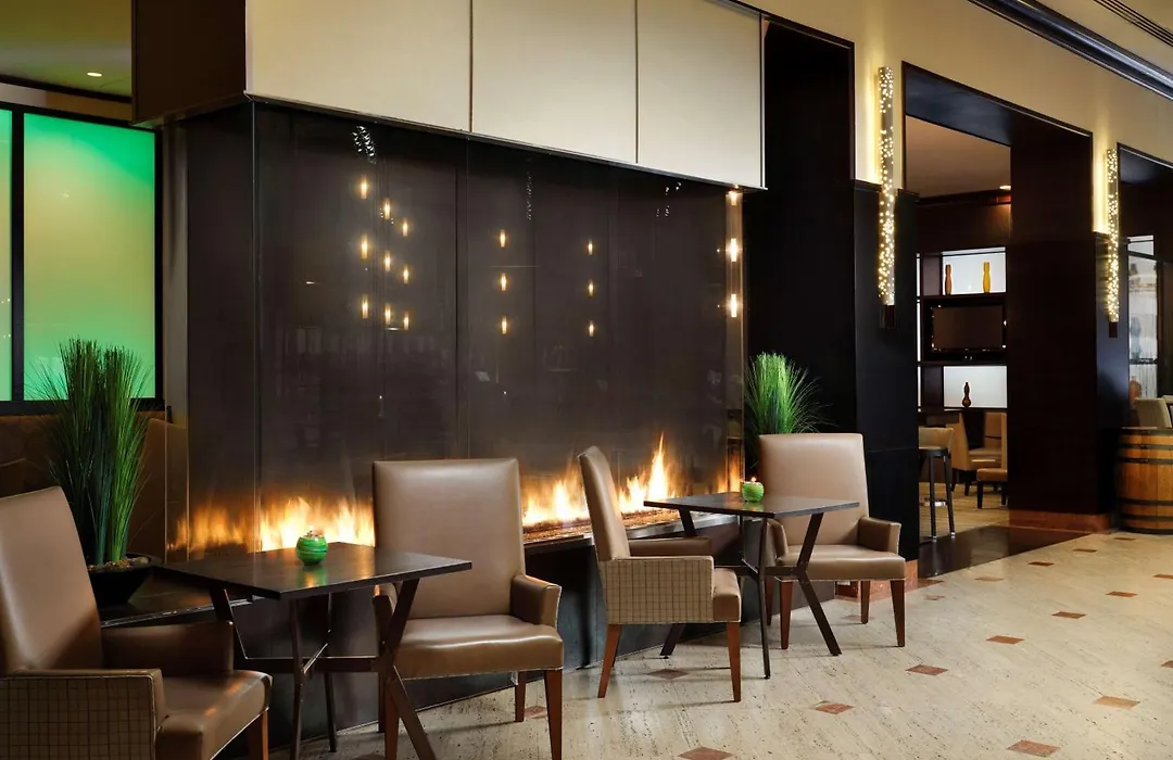 Hilton Rosemont Chicago O'Hare-1