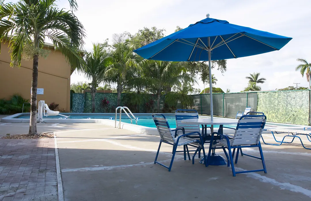 The Hollywood Gateway Inn-1