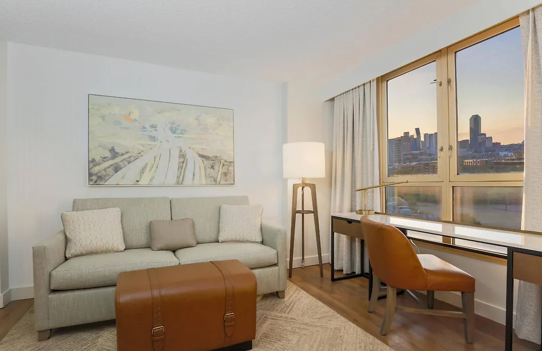 Sheraton Suites Market Center Dallas-1