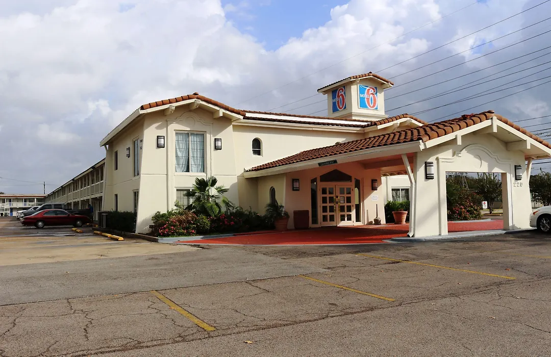 Motel 6-Beaumont, Tx-1