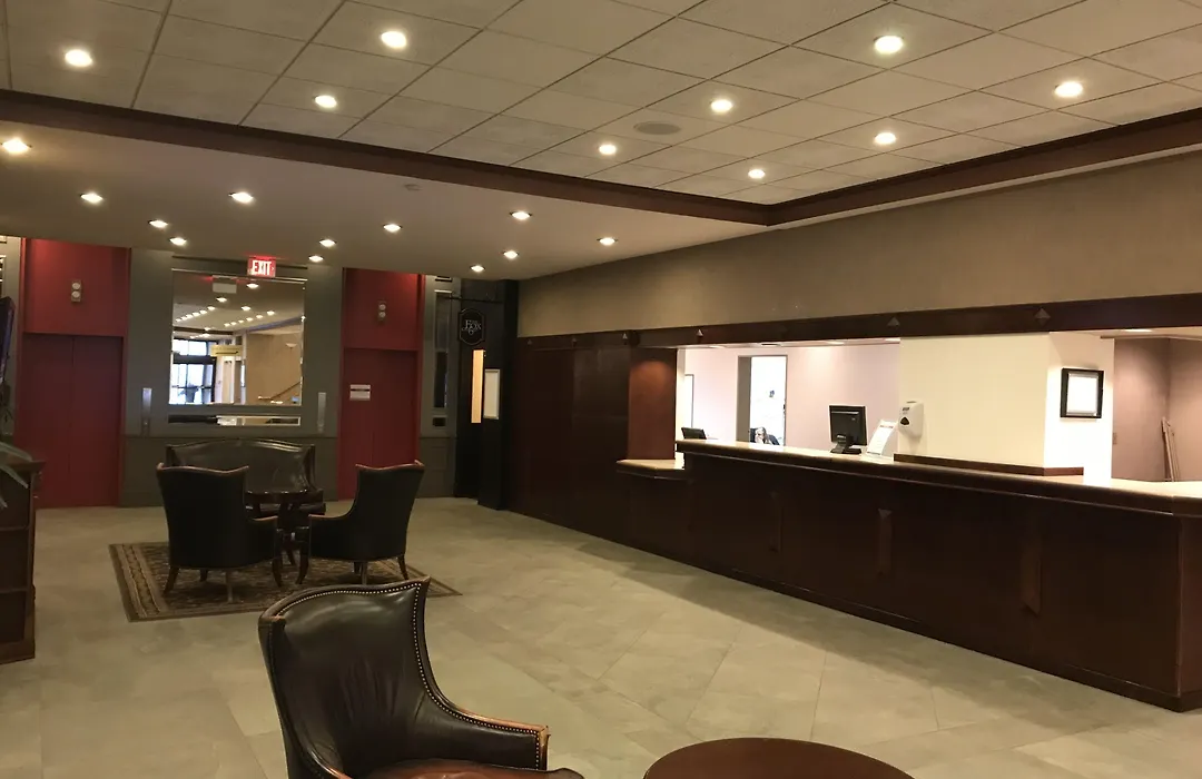 Ramada Plaza By Wyndham Calgary Downtown-1