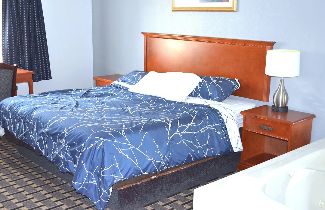 Americas Best Value Inn And Suites St. Cloud-1