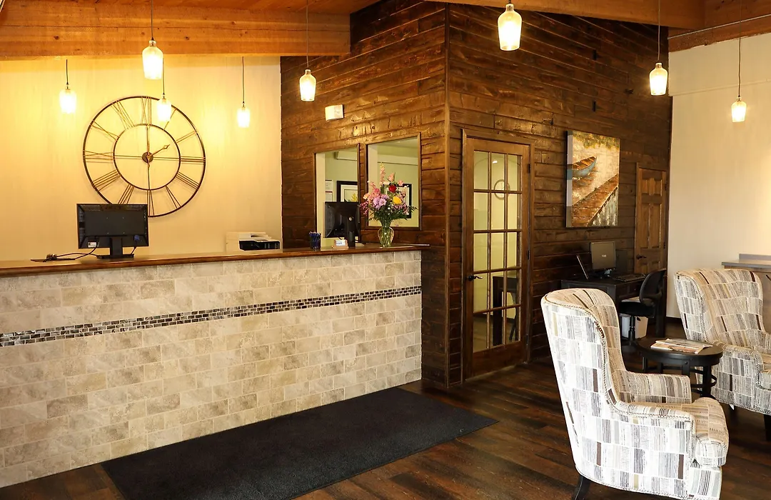 Northern Lights Inn Rugby-1