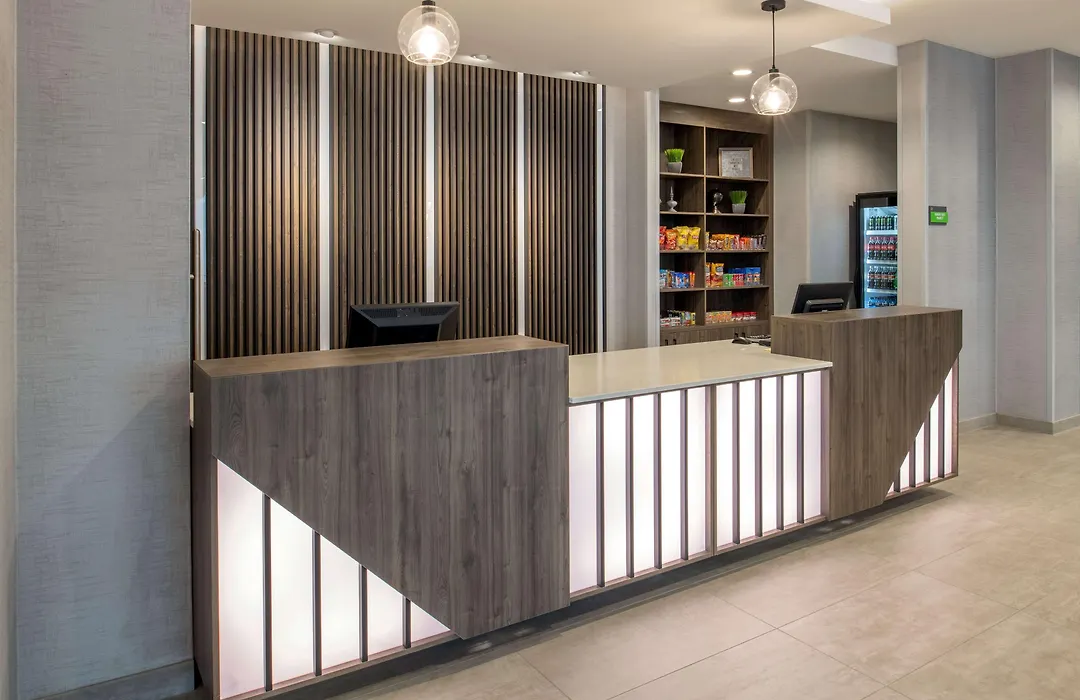 La Quinta Inn & Suites By Wyndham Spokane Downtown-1