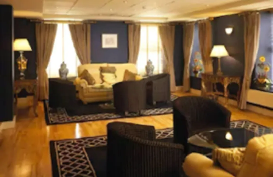 Pery'S Hotel-1