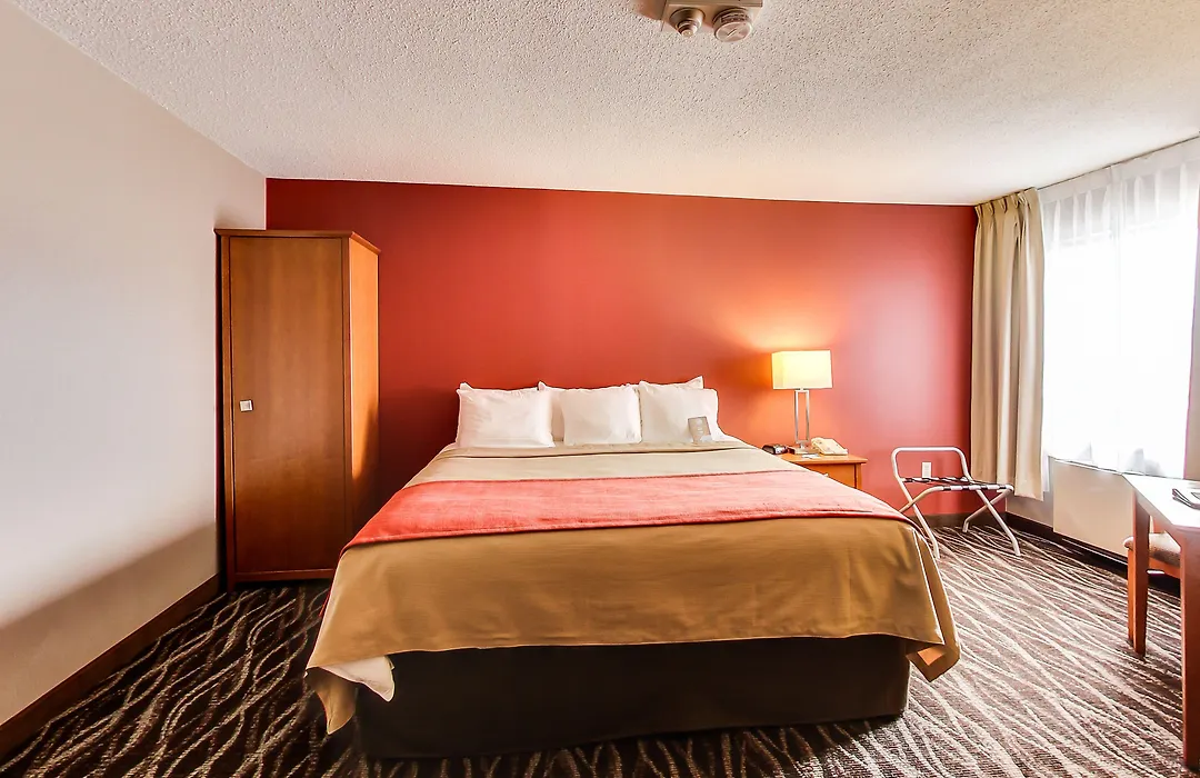 Spark By Hilton Oshawa-1