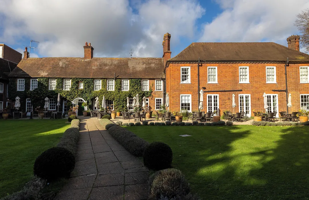 Bush Hotel Farnham-1