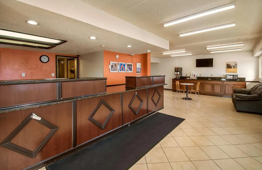 Motel 6-Grove City, Oh-1