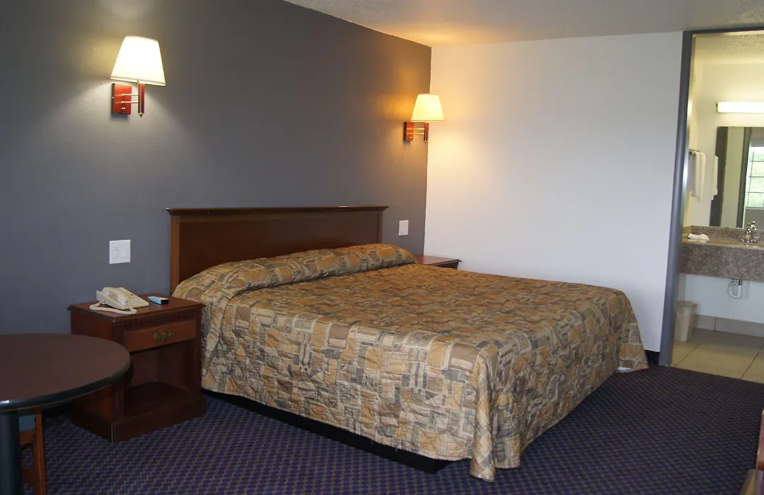 Executive Inn-1