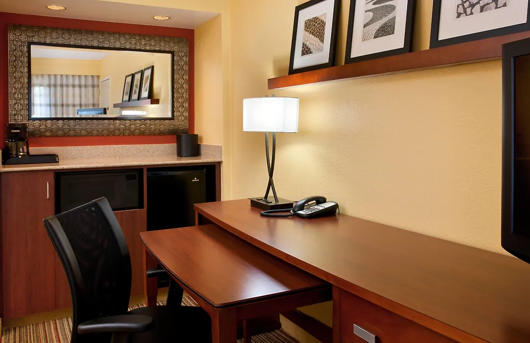 Courtyard By Marriott San Diego Sorrento Valley-1