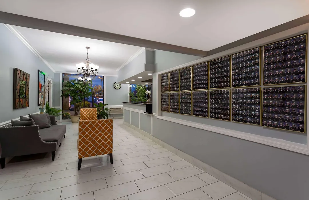 Howard Johnson By Wyndham Waukegan Great Lakes-1
