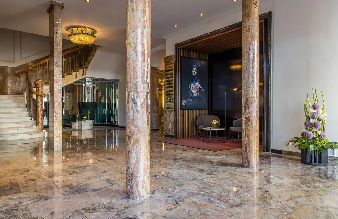 Radisson Blu Hotel Schwarzer Bock Wiesbaden-1