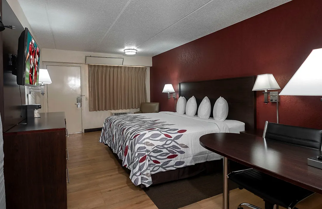 Red Roof Inn Champaign - University-1