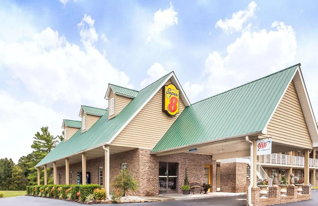 Super 8 By Wyndham Kingston-1