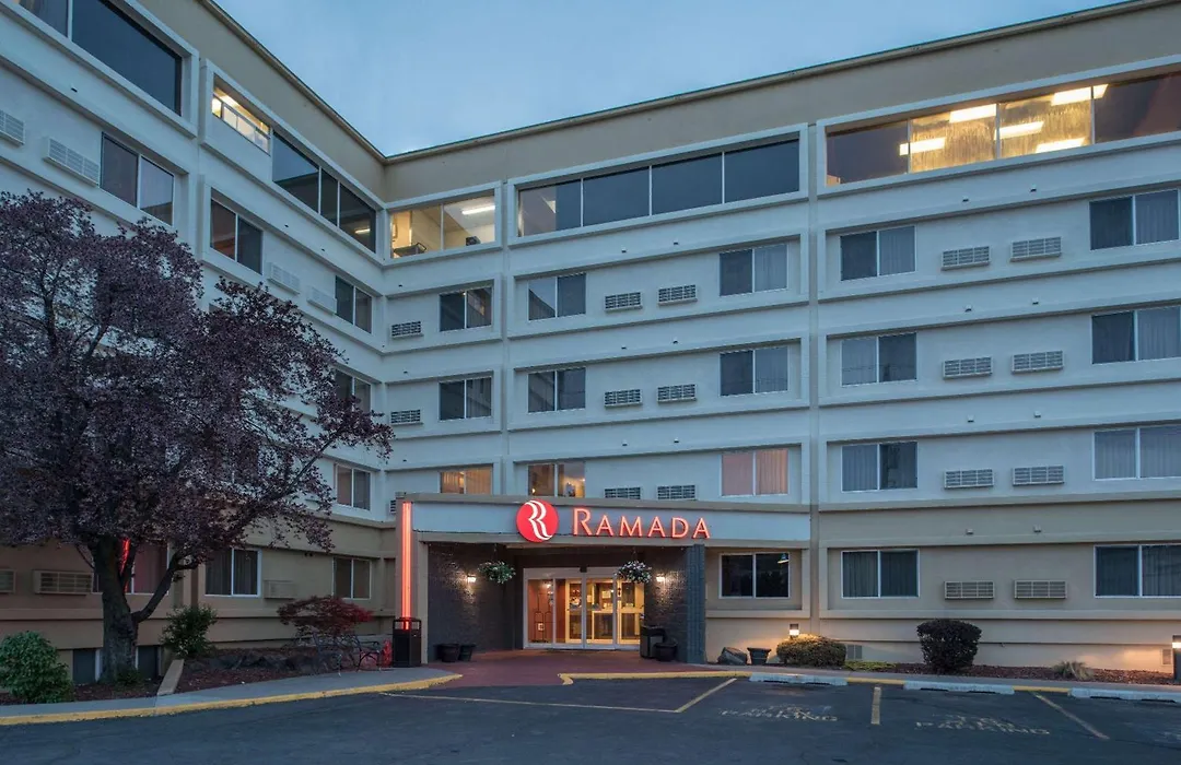 Ramada By Wyndham Downtown Spokane-1