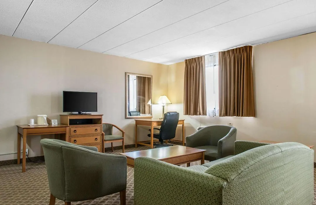 Quality Inn & Suites Fairview - Erie-1