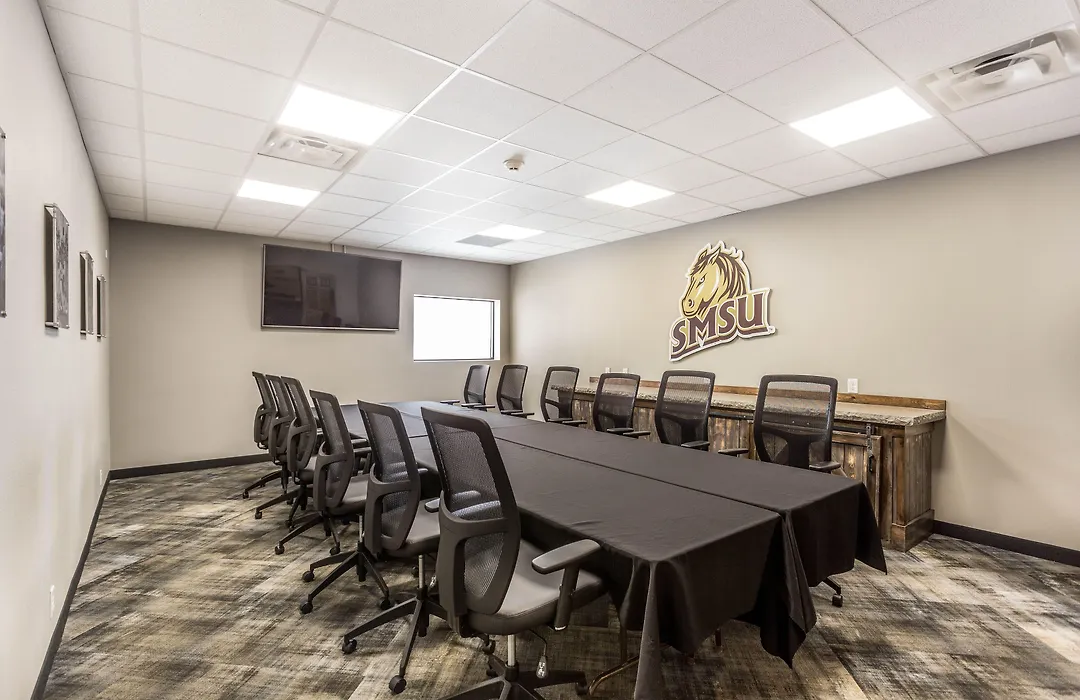 Everspring Inn And Suites-1